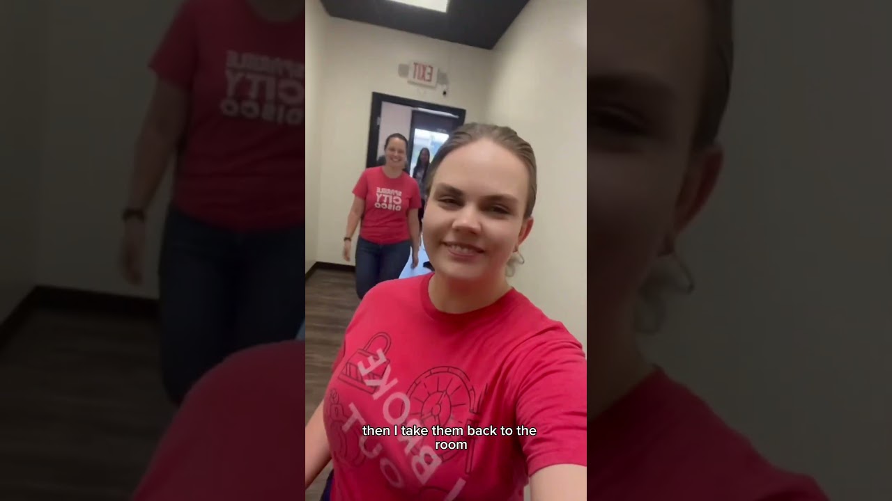 What it’s like to run an escape room 😎